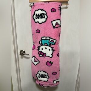 *CLEARANCE* Hello Kitty Pink Heart Envelope Faux Fur Blanket